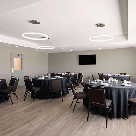 Microtel Inn & Suites By Wyndham Lachute Екстер'єр фото